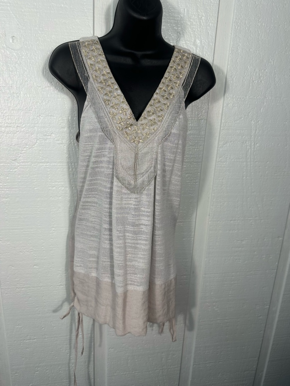 LuPrira Silver & Gold Women’s Sleeveless Top Size Small EUC
